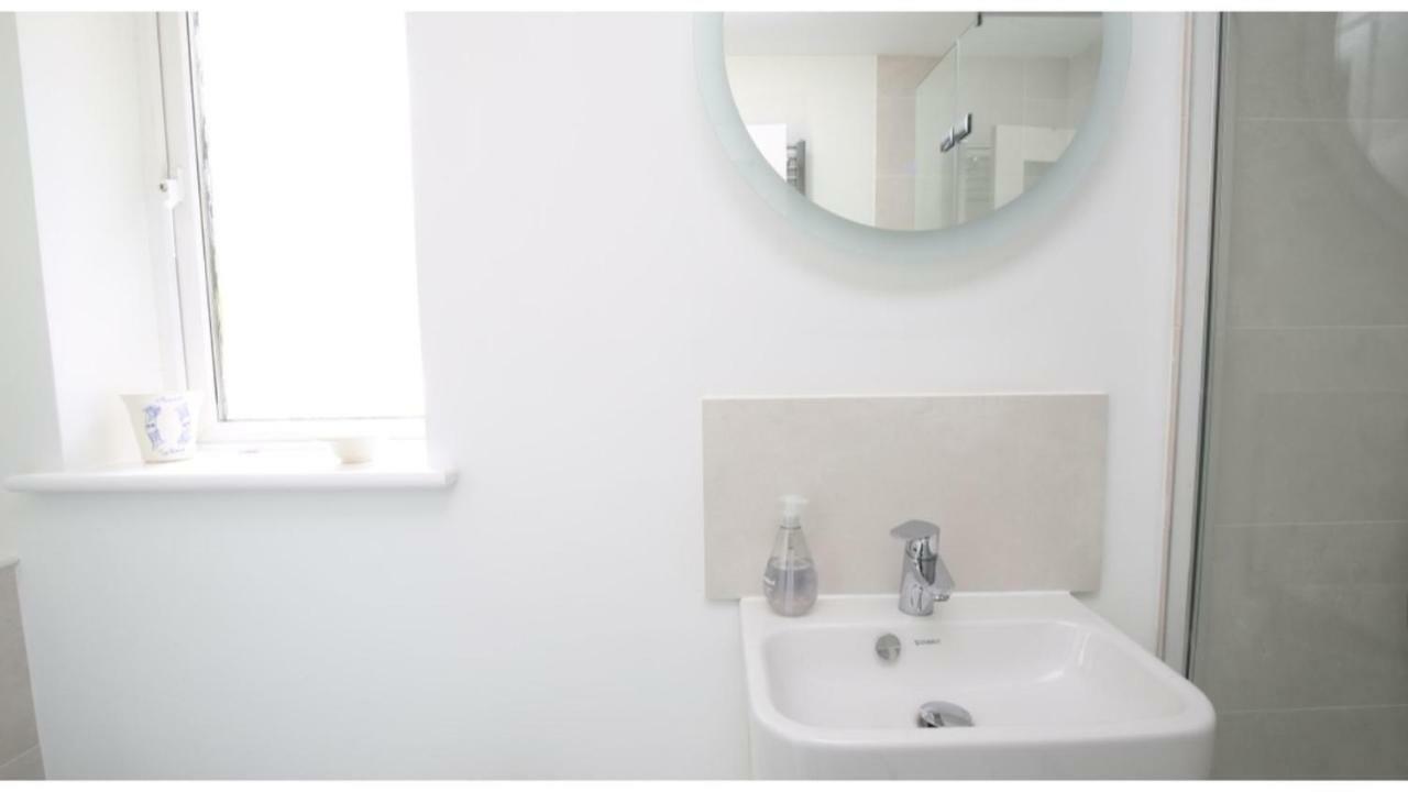 ★ Luxury Oxford Apartment ★ Sleeps 4, Free Parking Екстериор снимка